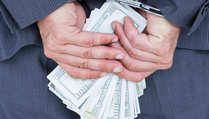 Vente d’Anderlecht à Marc Coucke : Roger Vanden Stock, Herman Van Holsbeeck et Christophe Henrotay inculpés !